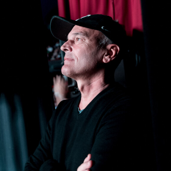 Exclusif - Prix spécial - Laurent Baffie - People en backstage du spectacle de Richard Orlinski "Tête de Kong !" à l'Olympia à Paris le 17 juin 2019. © Cyril Moreau-Tiziano Da Silva/Bestimage