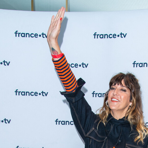 Daphné Bürki lors du photocall dans le cadre de la conférence de presse de France Télévisions au Pavillon Gabriel à Paris, France, le 24 août 2021. © Pierre Perusseau/Bestimage 