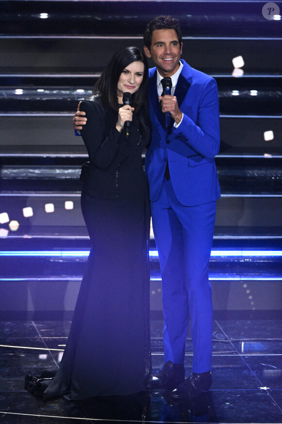 Mika et Laura Pausini présenteront l'Eurovision 2022 à Turin - Laura Pausini, Mika sur la scène du 72ème Festival de la chanson italienne de Sanremo.