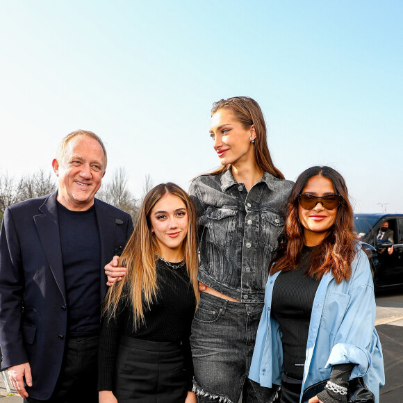 Exclusif - Salma Hayek, son mari François-Henri Pinault, leur fille Valentina Paloma et sa belle-fille Mathilde Pinault ont assisté au défilé Balenciaga, collection prêt-à-porter automne-hiver 2022/2023, au Parc des Expositions Paris Le Bourget. Paris, le 6 mars 2022. © Da Silva-Perusseau/Bestimage