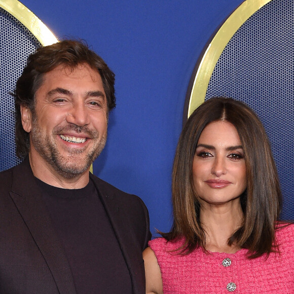 Javier Bardem et sa femme Penélope Cruz au photocall du déjeuner des nommés de la 94ème édition des Oscar à Los Angeles, le 7 mars 2022.