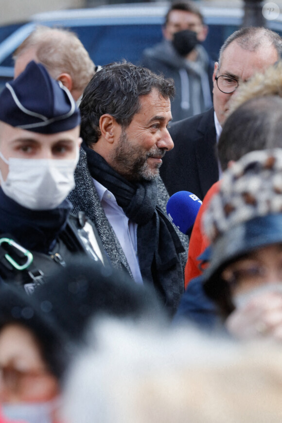 Bernard Montiel - Obsèques de Jean-Pierre Pernaut en la Basilique Sainte-Clotilde à Paris le 9 mars 2022. © Christophe Clovis / Bestimage