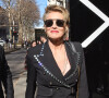 Sharon Stone arrive au défilé Dolce & Gabbana pendant la Fashion Week à Milan, le 26 février 2022.