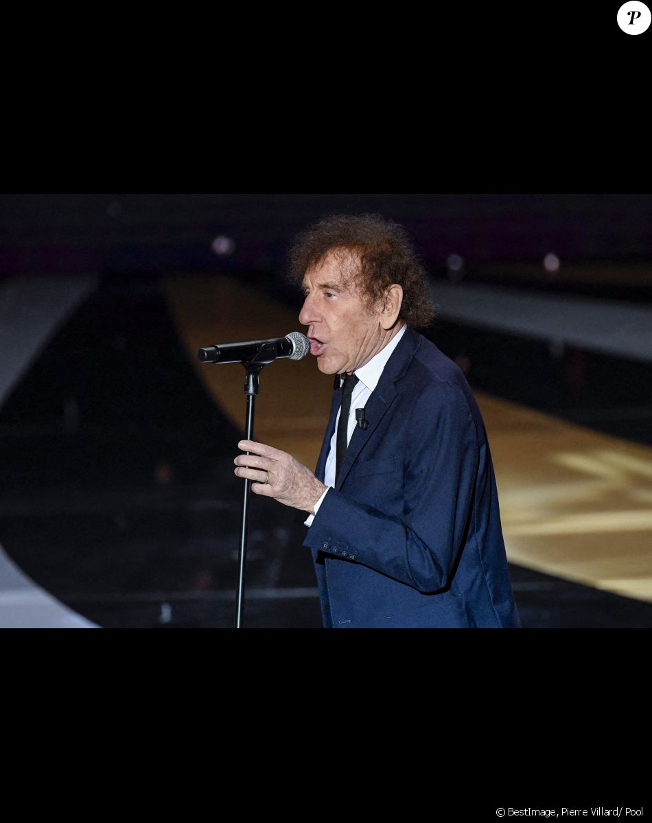 Alain Souchon sur scène lors de la 46ème cérémonie des César à l'Olympia à Paris le 12 mars 2021. © Pierre Villard/ Pool / Bestimage