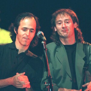 Jean-Jacques Goldman et Michael Jones en concert à Bercy