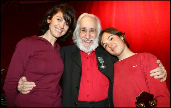 Jean Claude Deret, Zabou Breitman et sa fille Anna - Théâtre "Le funambule" à Paris.