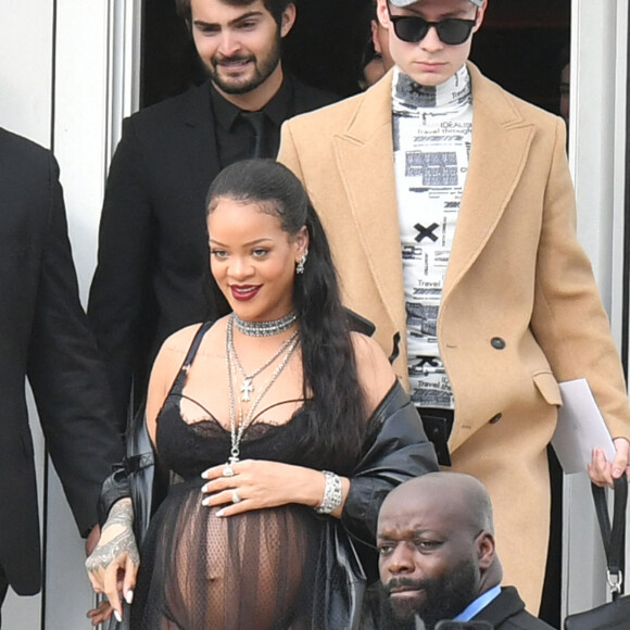 Rihanna (enceinte) - Sorties du défilé Dior Femme Automne/Hiver 2022/2023 lors de la Fashion Week de Paris, France, le 1er mars 2022. © Veeren-Clovis/Bestimage 