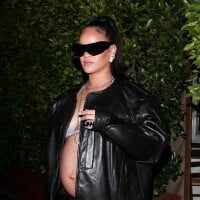 Rihanna enceinte : cuissardes, mini short en cuir et soutien gorge brillant, look sexy pour aller dîner