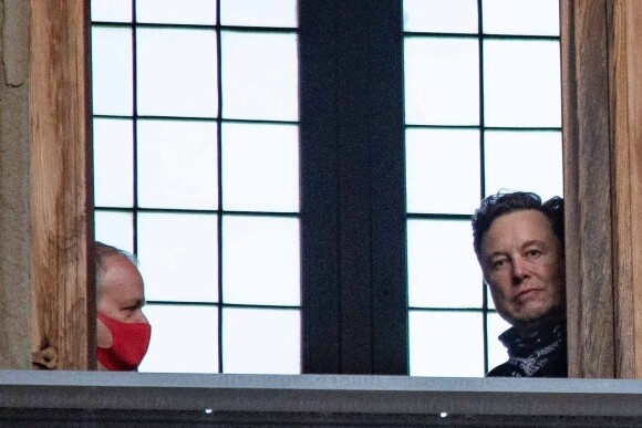Exclusif - Le fondateur de Tesla et SpaceX Elon Musk visite le Palazzo Vecchio et la Galerie des Offices à Florence, le 12 août 2021.