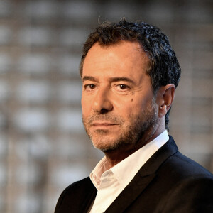 Bernard Montiel lors de l'enregistrement de l'émission "Animaux Stars" le 23 novembre 2021 © Veeren/Bestimage 