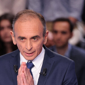 Eric Zemmour - Les candidats à l'élection présidentielle sont sur le plateau de l'émission "La France face à la guerre" sur TF1 le 14 mars 2022.