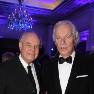 Frédéric Mitterrand et Jean-Gabriel Mitterrand à la soirée de la 40ème édition "The Best Awards" à l'hôtel Four Seasons George V à Paris, le 27 Janvier 2017.