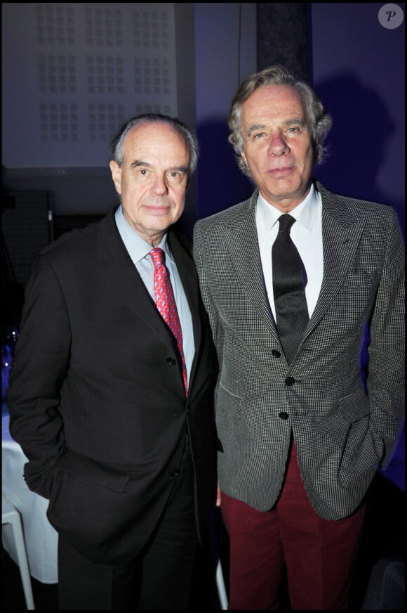 Frédéric Mitterrand et son frère Jean-Gabriel Mitterrand - Bal jaune de Ricard au Pavillon Cambon à Paris en 2010