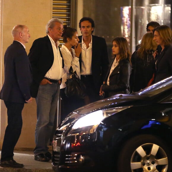 Exclusif - Le clan Delon réuni à l'occasion des 50 ans de Anthony Delon au Mandarin Hotel. Anthony avait convié son père Alain Delon (dont c'était la première sortie depuis son hospitalisation), sa mère Nathalie Delon, Anouchka Delon et son compagnon Julien Dereims ainsi que ses deux filles Loup et Liv. Paris le 2 octobre 2014