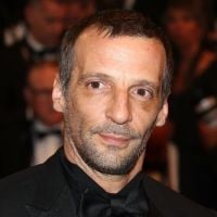 "J'ai peur pour mes enfants" : Mathieu Kassovitz de retour d'Ukraine, il craque en direct