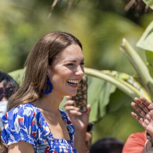 Le prince William et Kate Middleton rendent visite aux habitants d'Hopkins lors de leur tournée dans les Caraïbes au nom de la reine. Belize, le 20 mars 2022.