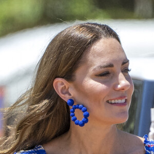 Le prince William et Kate Middleton rendent visite aux habitants d'Hopkins lors de leur tournée dans les Caraïbes au nom de la reine. Belize, le 20 mars 2022.