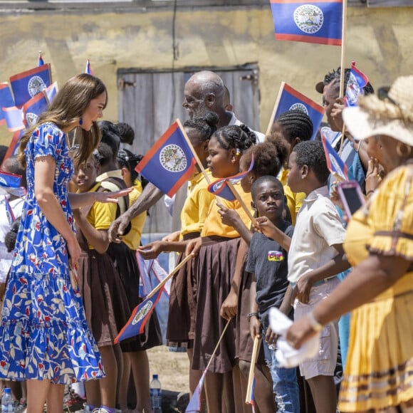 Le prince William et Kate Middleton rendent visite aux habitants d'Hopkins lors de leur tournée dans les Caraïbes au nom de la reine. Belize, le 20 mars 2022.