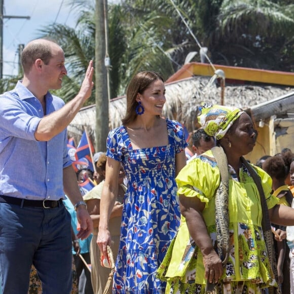 Le prince William et Kate Middleton rendent visite aux habitants d'Hopkins lors de leur tournée dans les Caraïbes au nom de la reine. Belize, le 20 mars 2022.