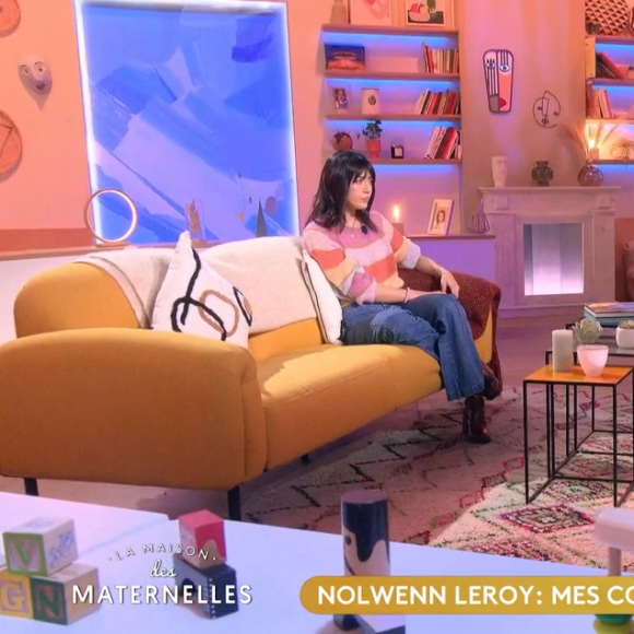 Nolwenn Leroy parle de sa prochaine grossesse sur le plateau des Maternelles avec Agathe Lecaron