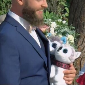 Axel lors du mariage, dans l'épisode de "Mariés au premier regard 2022" du 28 mars, sur M6