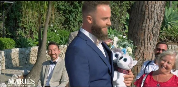 Axel lors du mariage, dans l'épisode de "Mariés au premier regard 2022" du 28 mars, sur M6