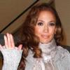 Jennifer Lopez se rendant à l'émission du Larry King Live, le 18 janvier 2010 à Los Angeles pour mobiliser les gens pour Haïti