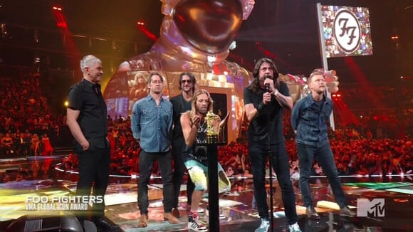 Le groupe Foo Fighters sur la scène des "Music Video Awards (VMA)" à New York, le 12 septembre 2021. 