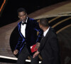 Will Smith frappe sur scène le présentateur des Oscars Chris Rock à Los Angeles en direct durant la cérémonie
