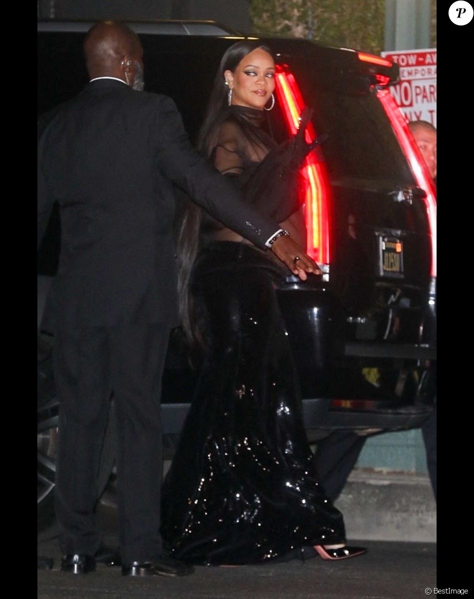Rihanna, enceinte, arrive à l&#039;after-party des Oscar de Jay-Z au Château Marmont à Los Angeles, le 27 mars 2022.