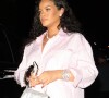 Rihanna enceinte achete des vêtements pour bébés chez "Couture Kids" à West Hollywood.