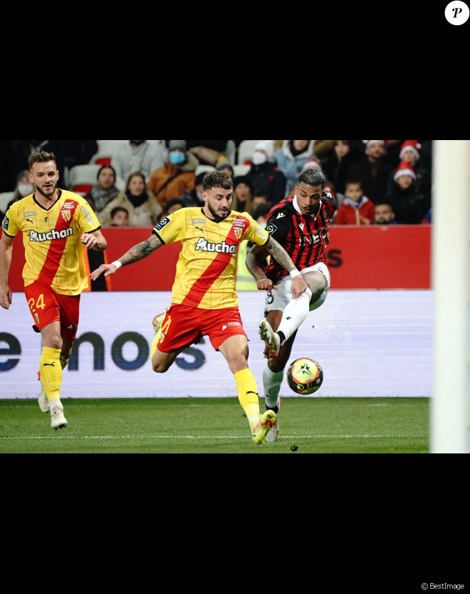 Jonathan Clauss (RC Lens) - Match de Ligue 1 Uber Eats "Nice - Lens (2-1)" au stade Allianz Riviera, le 22 décembre 2021.