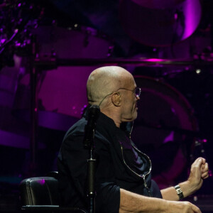 Phil Collins lors du concert de Sydney de sa tournée "Not Dead Yet" le 21 janvier 2019. Il a été rejoint sur scène par son fils Nicholas. 