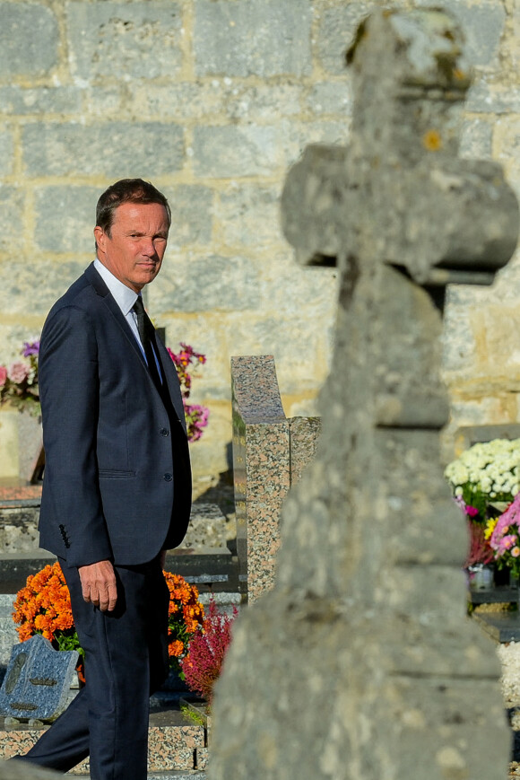 Nicolas Dupont-Aignan, président de Debout la France lors de l'hommage au général de Gaulle à l'occasion du 51ème annivresaire de sa mort à Colombey-les-deux-Eglises, France, le 9 novembre 2021.
