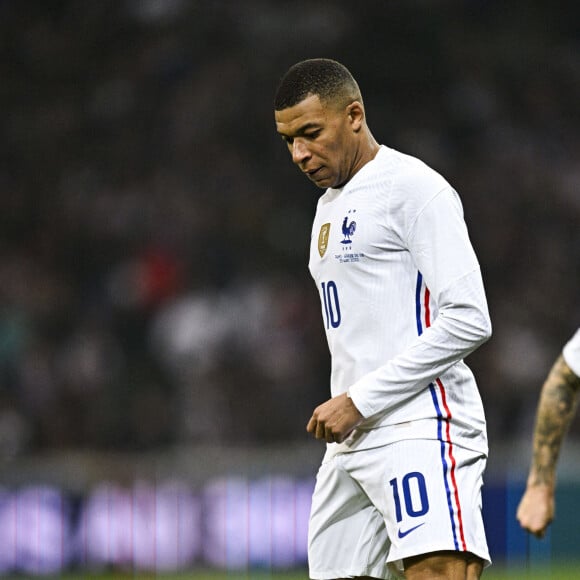 Kylian MBappe (Fra) - L'équipe de France bat l'Afrique du Sud 5 à 0 lors d'un match amical au stade Pierre Mauroy à Villeneuve d'Ascq le 29 mars 2022. © JB Autissier /Panoramic/Bestimage