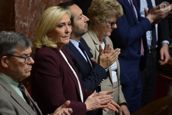 Marine Le Pen (Rassemblement National) - Visio-conférence du président ukrainien Volodymyr Zelensky devant les membres de l'Assemblée Nationale à Paris. Le 23 mars 2022 © Federico Pestellini / Panoramic / Bestimage