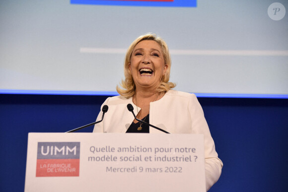 Exclusif - Marine Le Pen - Prise de parole des candidats à l'élection présidentielle 2022 organisée par l'UIMM à la Mutualité à Paris le 9 mars 2022.  © Pierre Perusseau / Bestimage