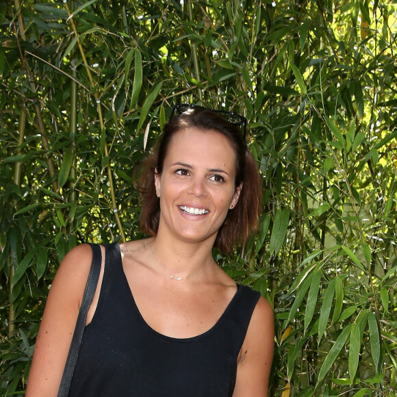 Laure Manaudou - People dans le village lors de la finale du tournoi de tennis de Roland-Garros à Paris, le 7 juin 2015. 