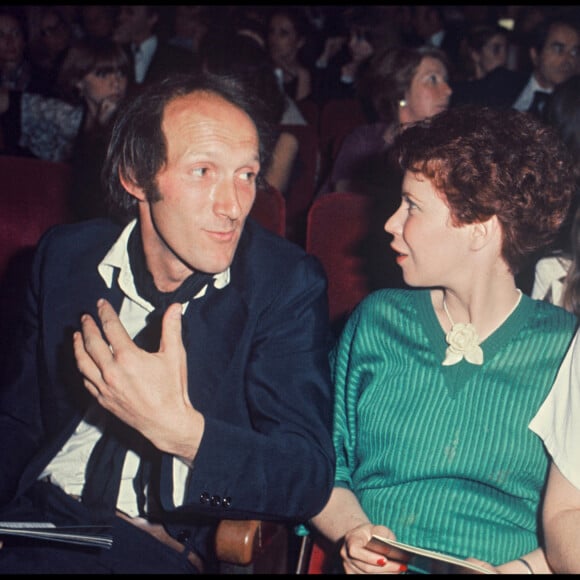 Archives - Rufus, Coluche et sa femme Véronique au Festival de Cannes en 1976.