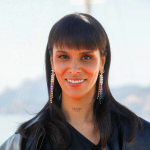 Shy'm (Tamara Marthe) au photocall de la série "Cannes confidential" lors de la 5ème saison du festival International des Séries "Canneseries" à Cannes le 5 avril 2022. © Denis Guignebourg / Bestimage 