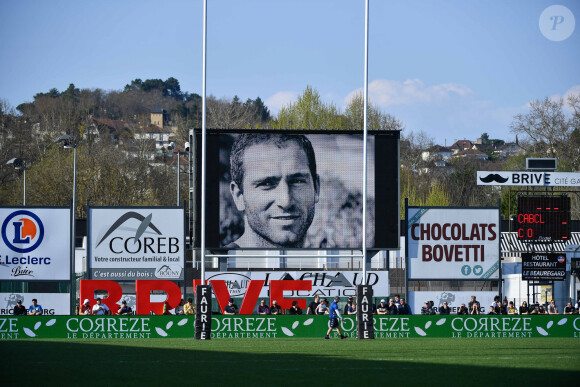 Hommage à Federico Martin Aramburu lors d'un match le 26 mars 2022 à Brive