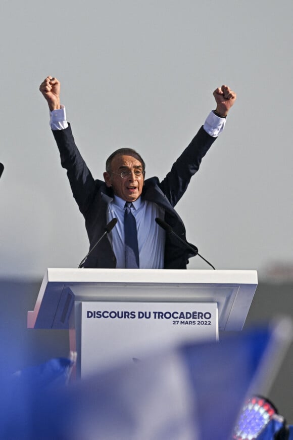 Eric Zemmour - candidat la Reconquête aux élections présidentielles de 2022 - Meeting du Candidat à la Présidentielle 2022  sur la place du Trocadero à Paris le 27 mars 2022.