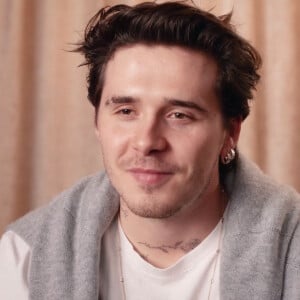 Brooklyn Beckham et sa fiancée Nicola Peltz font un quizz sur leurs connaissances mutuelle avant le mariage pour British Vogue.