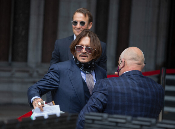 Johnny Depp arrive à la Royal Courts of Justice à Londres le 17 juillet 2020.