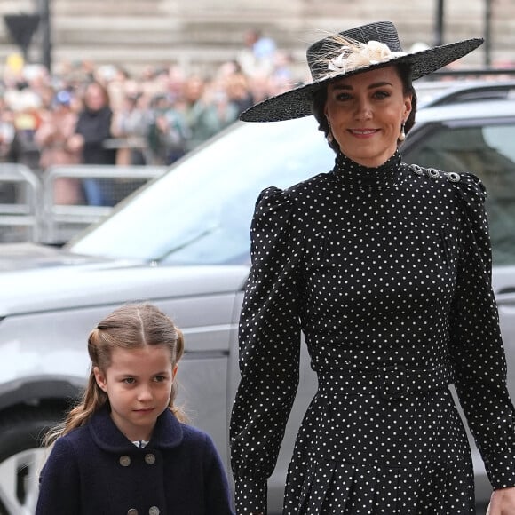 Catherine (Kate) Middleton, duchesse de Cambridge, et sa fille, la princesse Charlotte de Cambridge lors du service d'action de grâce en hommage au prince Philip, duc d'Edimbourg, à l'abbaye de Westminster à Londres, Royaume Uni, le 29 mars 2022. Le prince Philip, duc d'Edimbourg, est décédé le 9 avril 2021. © Julien Burton/Bestimage 