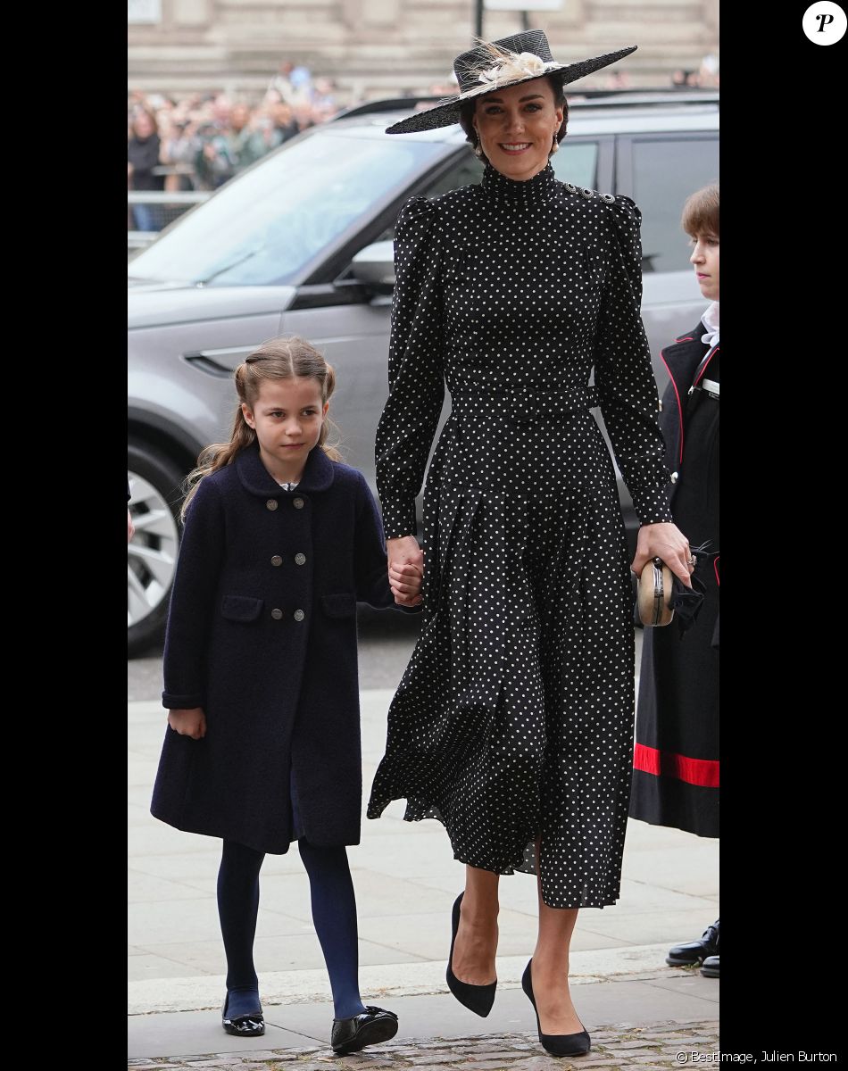 Catherine (Kate) Middleton, duchesse de Cambridge, et sa fille, la princesse Charlotte de Cambridge lors du service d'action de grâce en hommage au prince Philip, duc d'Edimbourg, à l'abbaye de Westminster à Londres, Royaume Uni, le 29 mars 2022. Le prince Philip, duc d'Edimbourg, est décédé le 9 avril 2021. © Julien Burton/Bestimage