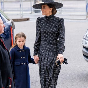 Catherine (Kate) Middleton, duchesse de Cambridge et La princesse Charlotte de Cambridge lors du service d'action de grâce en hommage au prince Philip, duc d'Edimbourg, à l'abbaye de Westminster à Londres, Royaume Uni, le 29 mars 2022. Le prince Philip, duc d'Edimbourg, est décédé le 9 avril 2021. 