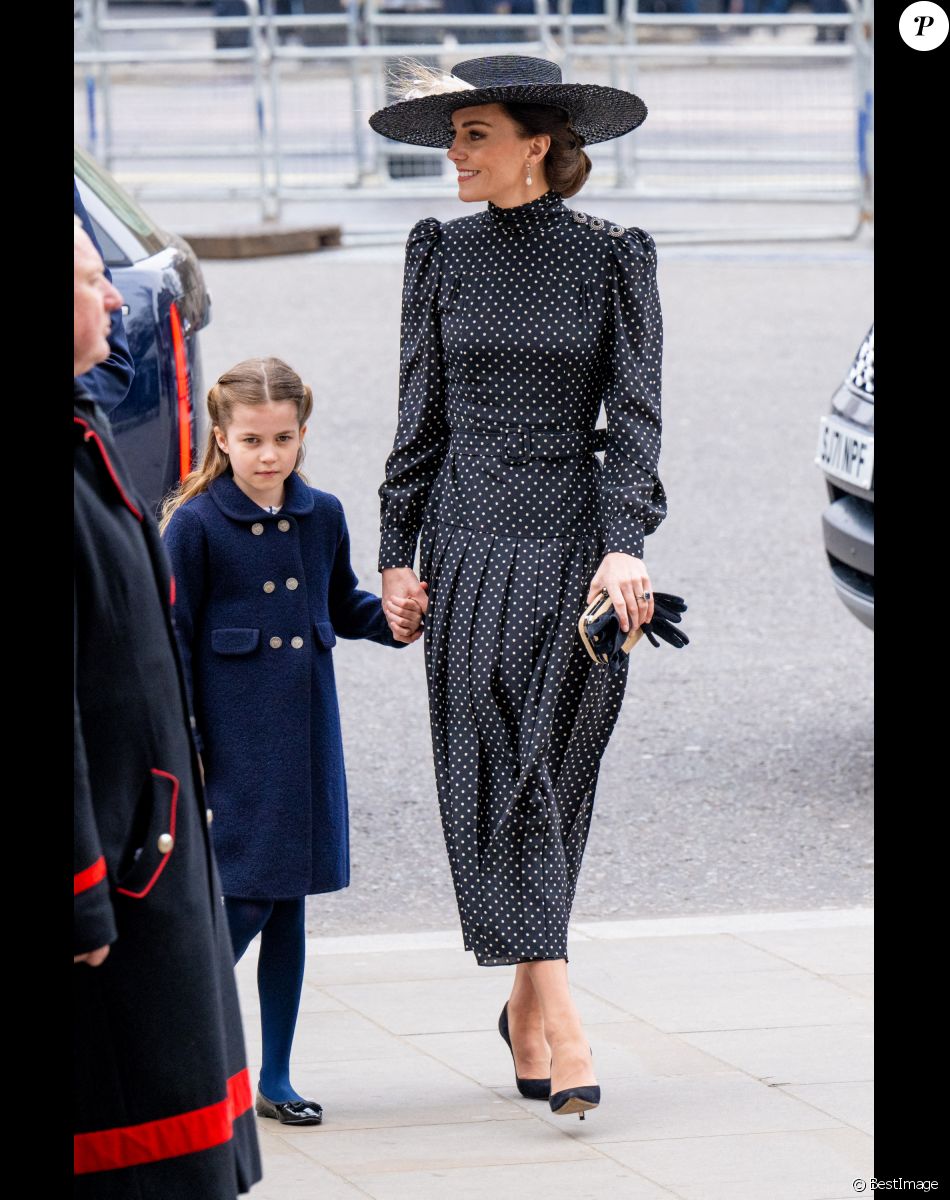 Catherine (Kate) Middleton, duchesse de Cambridge et La princesse Charlotte de Cambridge lors du service d'action de grâce en hommage au prince Philip, duc d'Edimbourg, à l'abbaye de Westminster à Londres, Royaume Uni, le 29 mars 2022. Le prince Philip, duc d'Edimbourg, est décédé le 9 avril 2021.