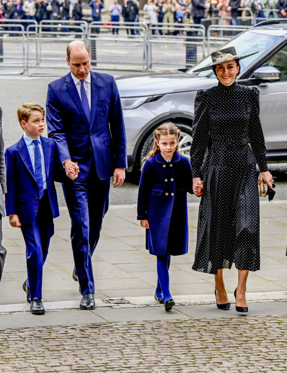 Le prince William, duc de Cambridge, et Catherine (Kate) Middleton, duchesse de Cambridge, Le prince George de Cambridge, La princesse Charlotte de Cambridge - Service d'action de grâce en hommage au prince Philip, duc d'Edimbourg, à l'abbaye de Westminster à Londres, le 29 mars 2022. Le prince Philip, duc d'Edimbourg, est décédé le 9 avril 2021. 
