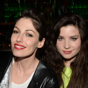 Jennifer Ayache (du groupe Superbus, fille de Chantal Lauby) et guest - Anniversaire de Sandra Zeitoun de Matteis à l'Arc à Paris, le 24 avril 2015. 